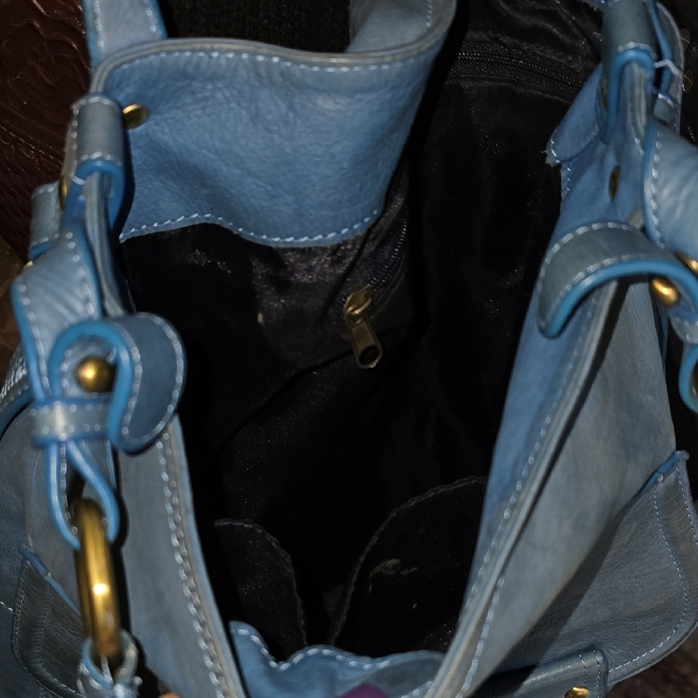 Designer Handbag - Picture 3 of 7